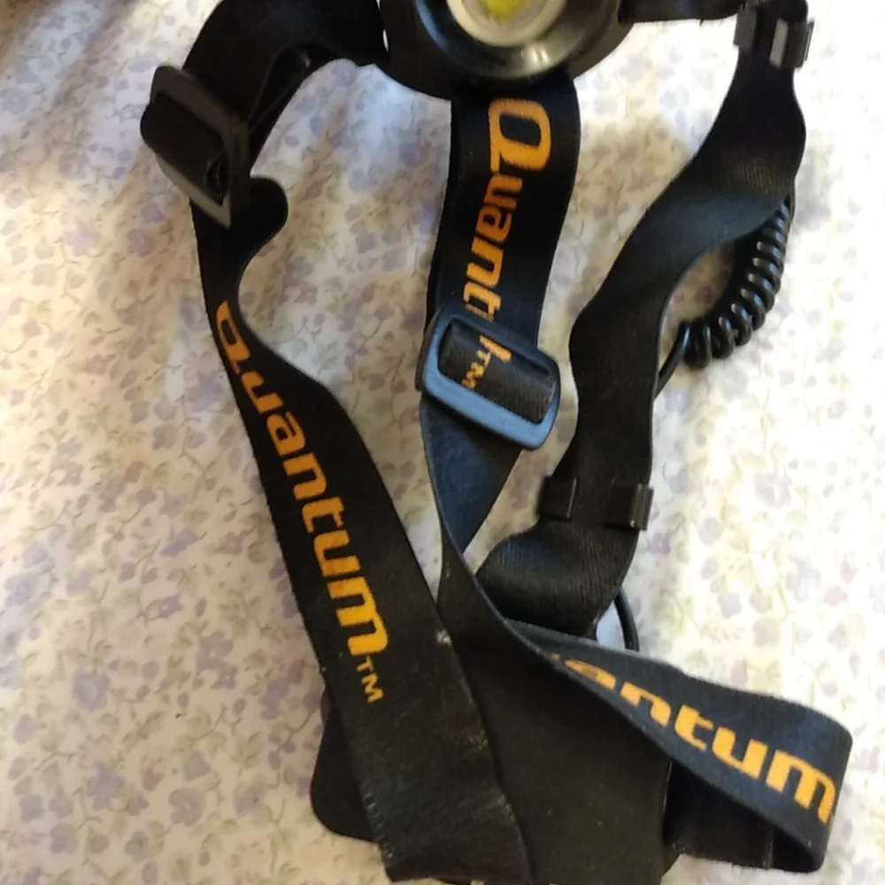 Quantum 310 Lumen Nylon Stretch Adjustable Bright lighting